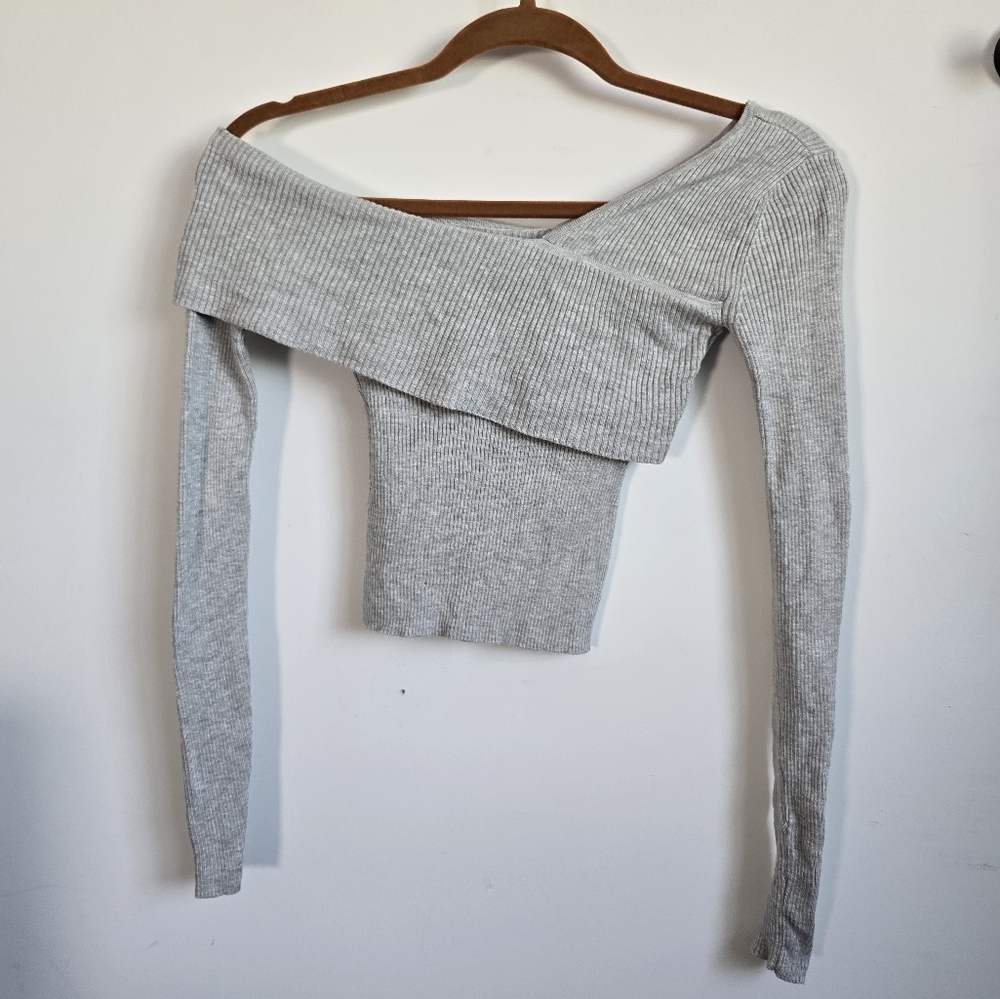 Off Shoulder Ribbed Top - Picture 3 of 3